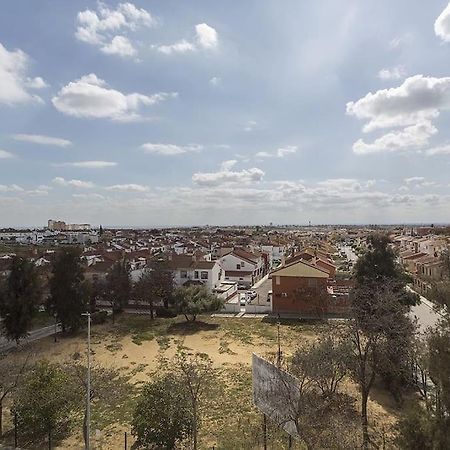 Apartamento El Mirador, Recepcion 24 H, Piscina, Wifi Y Parking Interior Bormujos Kültér fotó