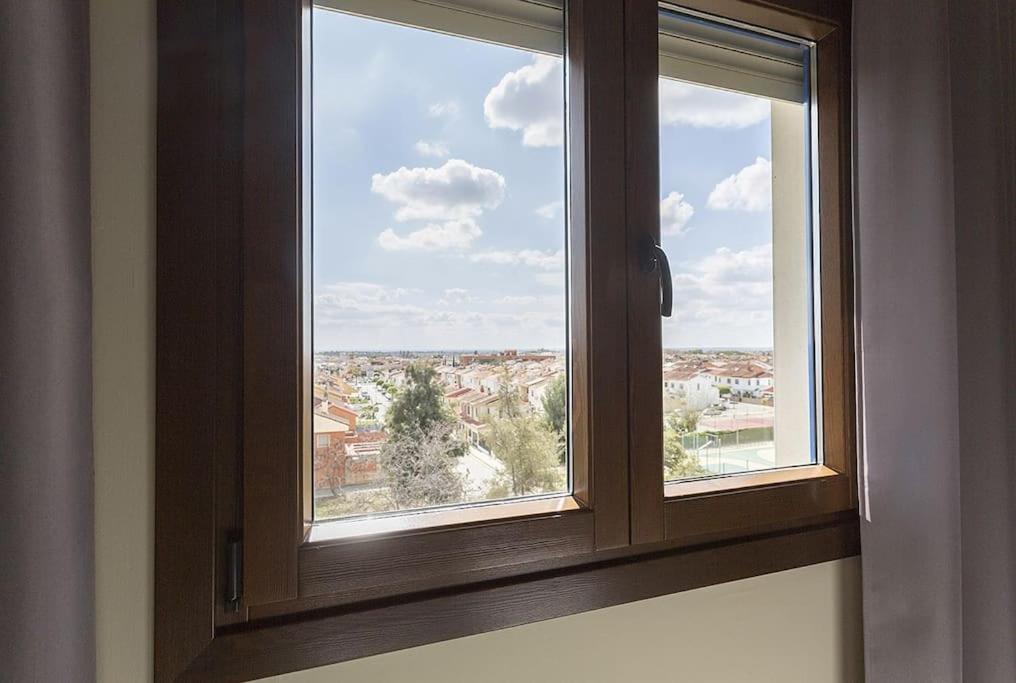 Apartamento El Mirador, Recepcion 24 H, Piscina, Wifi Y Parking Interior Bormujos Kültér fotó